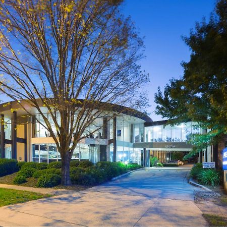 Ramada Encore By Wyndham Belconnen Canberra Exterior foto
