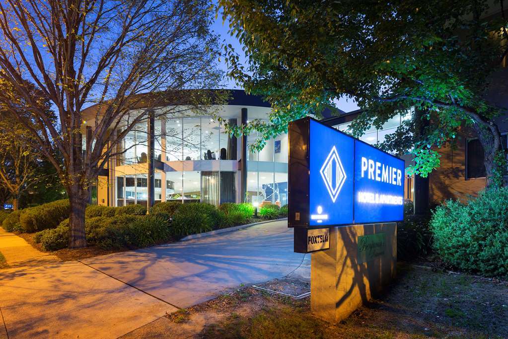 Ramada Encore By Wyndham Belconnen Canberra Exterior foto